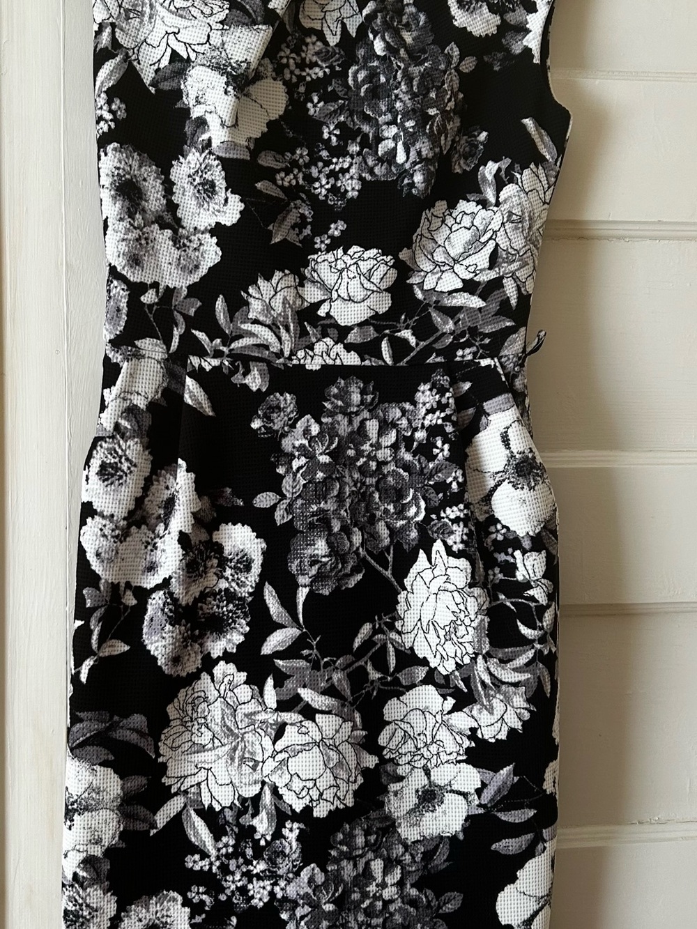 Mystic Black and White Floral Sheath Dress